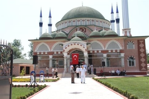 Akyazı'da Ramazan'a Girerken Çifte Bayram Yaşanıyor