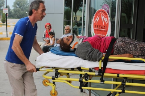 Marul Toplamaya Giderken Kaza Geçirdiler