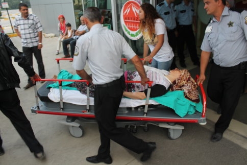 Marul Toplamaya Giderken Kaza Geçirdiler