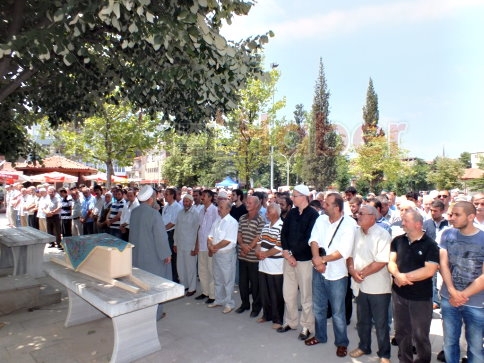 Küçük Fatma Gözyaşları Arasında Toprağa Verildi