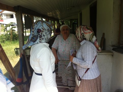 Ak Parti İlçe Teşkilatı’ndan Ramazan Dolayısıyla Erzak Yardımı 