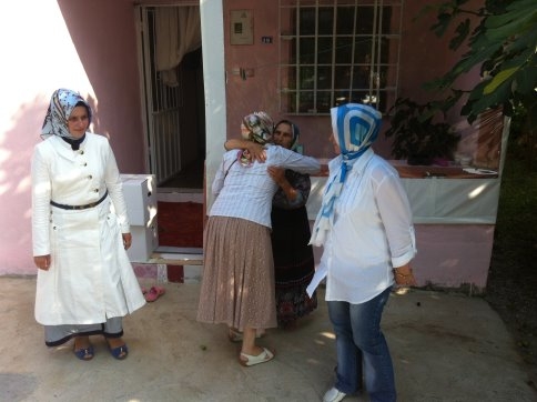 Ak Parti İlçe Teşkilatı’ndan Ramazan Dolayısıyla Erzak Yardımı 