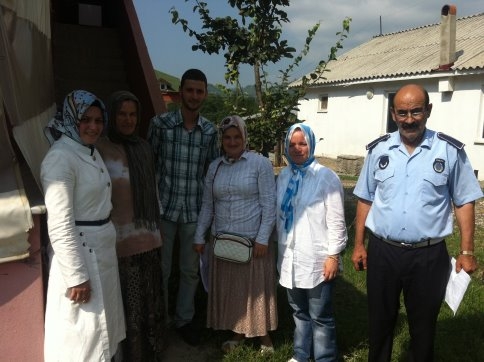 Ak Parti İlçe Teşkilatı’ndan Ramazan Dolayısıyla Erzak Yardımı 