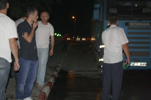 Kuzulukta Tır Yangını İhbarı Telaşa Neden Oldu