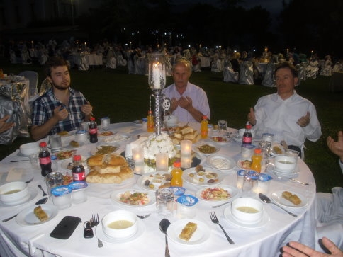 Serhat Eğitim Kurumu Saim Orhan’la İftar Verdi.