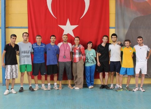 Üniversiteye Girebilmek İçin Ter Döküyorlar