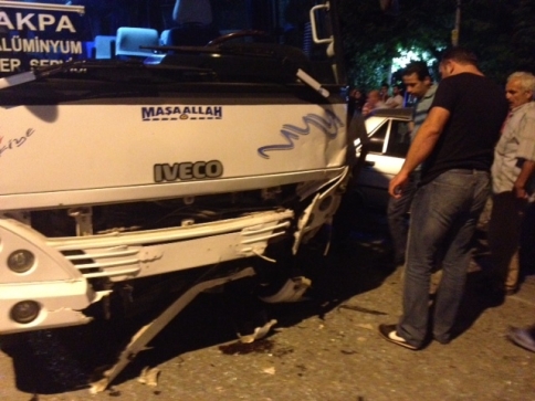 Yeni Camide Trafik kazası