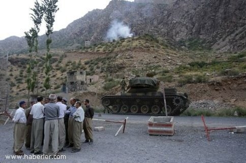 PKK 4 Yere Birden Saldırdı