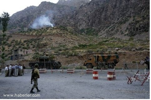 PKK 4 Yere Birden Saldırdı