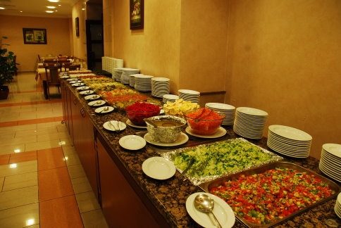 İftar Sofraları Kuruluyor