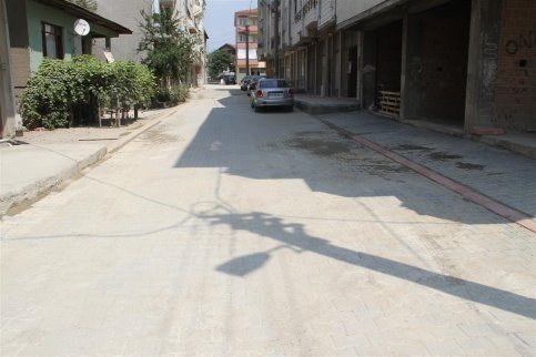 Akyazı’daki Sokaklar Güzelleşiyor