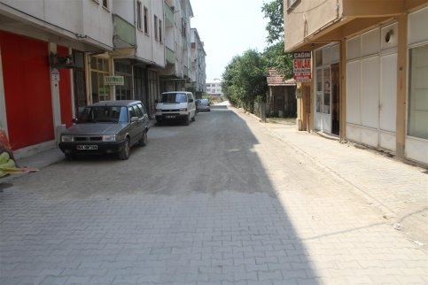 Akyazı’daki Sokaklar Güzelleşiyor