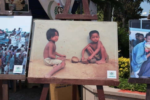 İHH Akyazı’da ARAKAN için sergi açtı