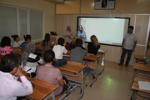 Akyazı Belediyesi Birinci  Etap Yabancı Dil Kursları Başladı