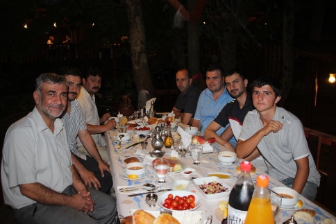 Alabalık Sofrası Basın Mensuplarına İftar Verdi