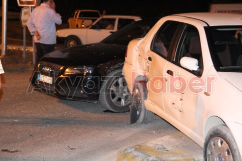 Alkollü Sürücü Aracını Tır’ın önüne sürdü 