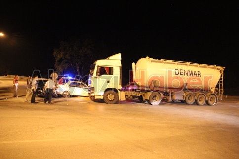 Alkollü Sürücü Aracını Tır’ın önüne sürdü 