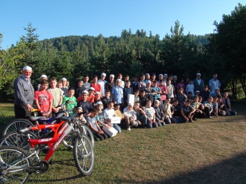 Yaz Kur-an Kurunu Bitirdiler, Bisikletleri Kaptılar