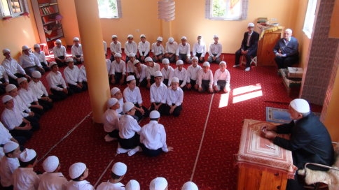 Yaz Kur-an Kurunu Bitirdiler, Bisikletleri Kaptılar