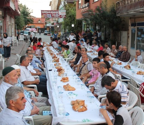 Deprem Şehitleri İçin Mevlüt Okutuldu