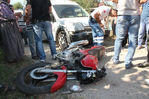 Yine Motosiklet Kazası 1 Kişi Yaralandı