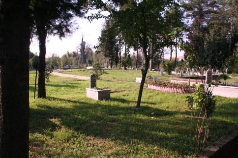 Akyazı Genelindeki Tüm Mezarlıklarda Bayram Temizliği