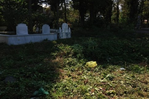 Akyazı Genelindeki Tüm Mezarlıklarda Bayram Temizliği