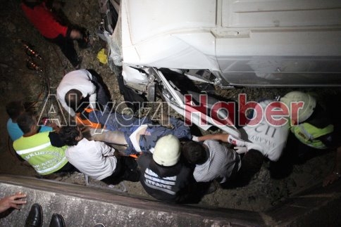 Trafik Kazası 3 Ölü 5 Yaralı