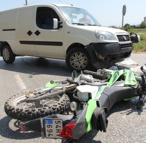 Akyazılı Motosiklet Sürücüsü Kazada Hayatını Kaybetti