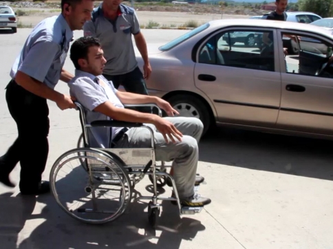 Tekstil Atölyesinde Makinaya Sıkıştı