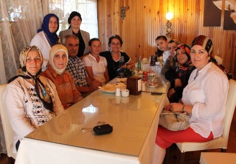 Otuziki Yıl Sonra Öğrencileri İle Bir Araya Geldi