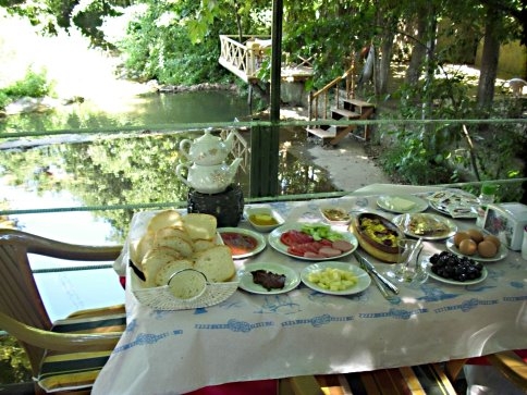 Dere İçinde Kahvaltı’ya bekliyoruz.