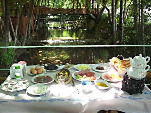 Dere İçinde Kahvaltı’ya bekliyoruz.