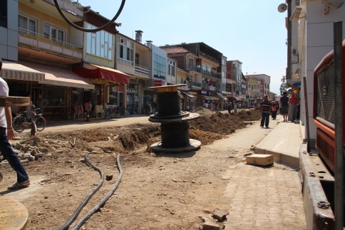 Çarşı İçerisinde Sedaş Çalışmaları Hızlandırdı. 