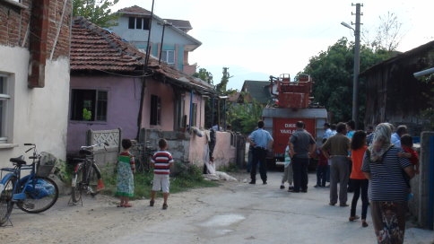 Elindeki Sigarayı Düşürünce Yangın Çıktı