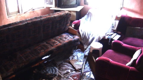 Elindeki Sigarayı Düşürünce Yangın Çıktı