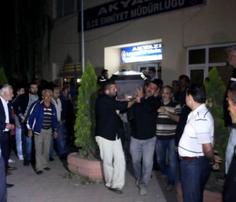 Akyazı İlçe Emniyet Müdürlüğünde Olay!