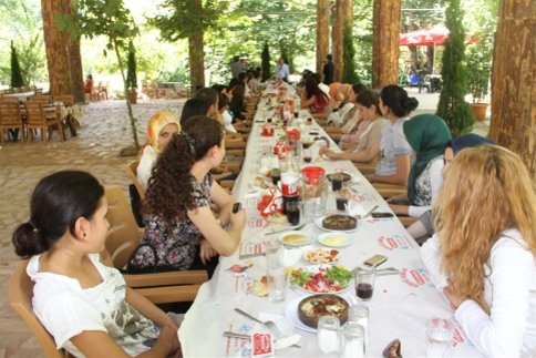 Yaşar Yazıcı’dan Yeni Gelen Öğretmenlere Akyazı Turu