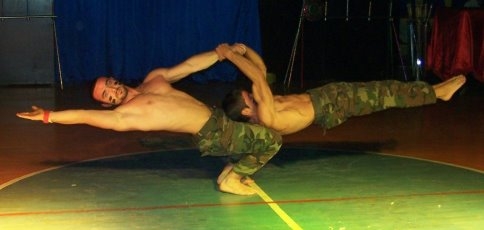 Troya Sirki Akyazı’da!