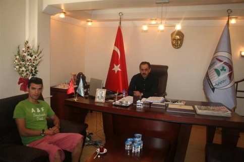 Akyazı Belediyesi Kenan Sofuoğlu'nu Karşılamak Üzere Otobüs Gönderdi