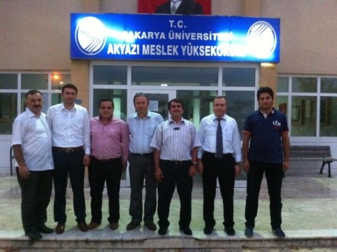 Ak Parti Akyazı İlçe Teşkilatı Akyazı Meslek Yüksek Okulu'nu Ziyaret Etti