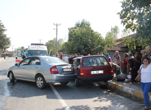 Meydana Gelen Kazada 2 si Ağır 6 Kişi Yaralandı