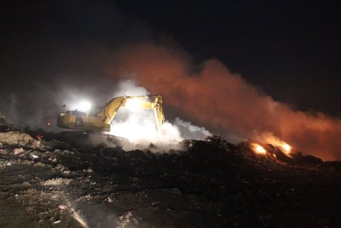 Akyazı Çöplüğü Yanıyor