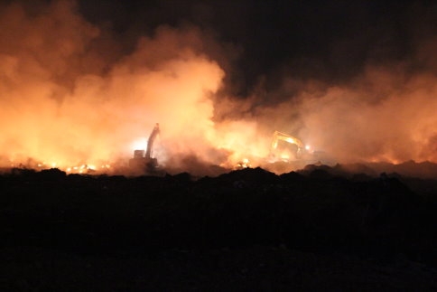 Akyazı Çöplüğü Yanıyor