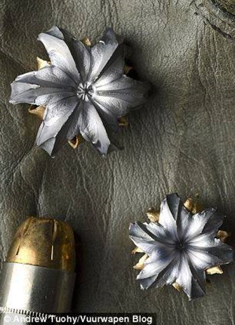 Suyun direnci mermiyi çiçeğe çevirdi!