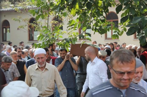 Cemil Öztürk Defnedildi