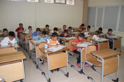 Sınavlara Büyük Bir Hızla Devam