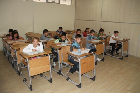 Sınavlara Büyük Bir Hızla Devam