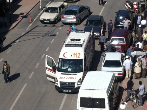 Çarşı içinde Sinir Krizi Geçirdi