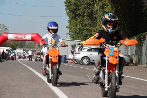 Türkiye Süpermoto Şampiyonası Akyazı'da Yapıldı